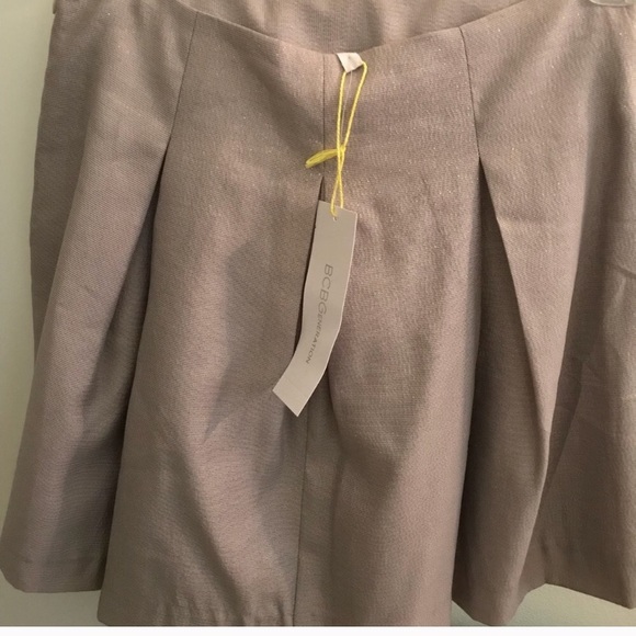 NWT BCBG pleated grey skirt - Picture 2 of 5